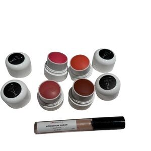 Cosmetica 4 creamy blushes Cosmetica 1 liquid eye shadow